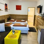 Melánia 3* Balatonfőkajár